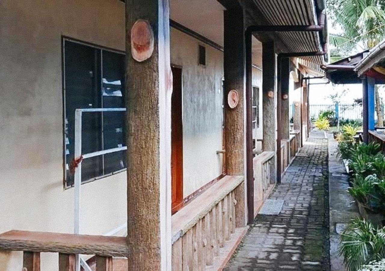 Reddoorz At July'S Haven Seaside Pension Camiguin Mambajao Exterior foto